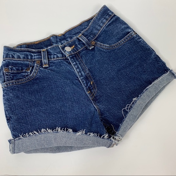Women’s Levi’s 517 Denim Cutoff Shorts Size 3 - Picture 6 of 9